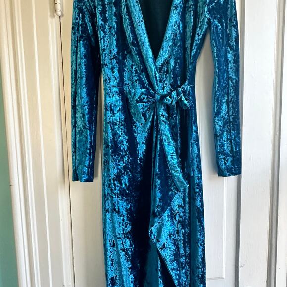 BCBGMaxAzria Velvet Ruched Wrap Dress Blue - Picture 4 of 8